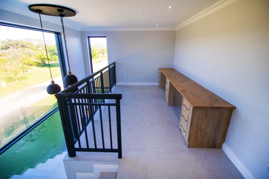 4 Bedroom Property for Sale in Kromme River Estate Eastern Cape
